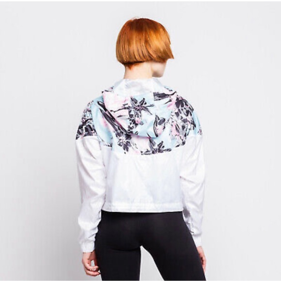 Nike Women's Hyper Femme Crop Windrunner White  XL - Picture 4 of 10